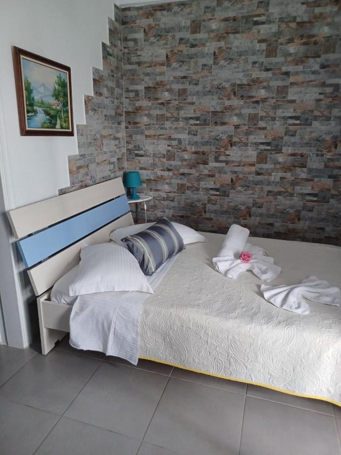 Fani Liakou Apartment Néa Fókaia Exterior foto